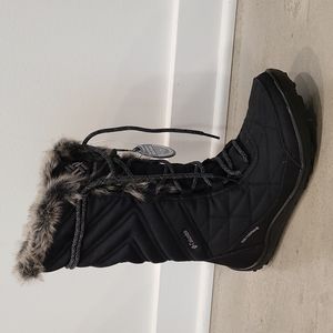Columbia Women's Minx Mid Snow Boot